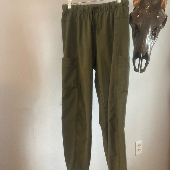 Carhartt Force Basil Scrub Set - Picture 4 of 5